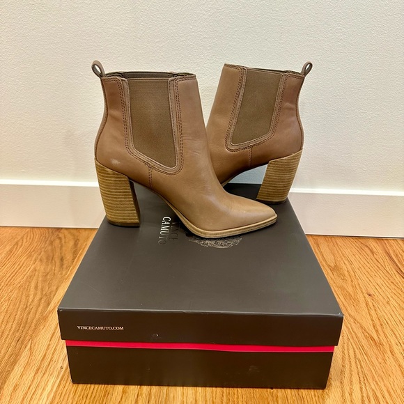 NIB Vince Camuto Ratony Chelsea Boot, Wild Mushroom, Size 8.5 - Picture 8 of 10